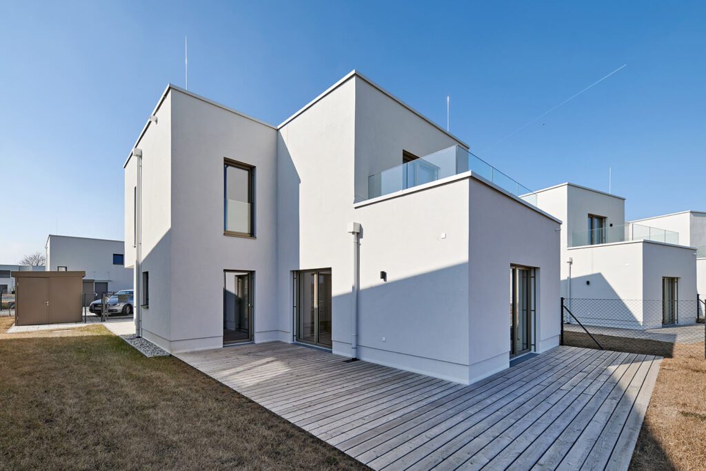 Einfamilienhaus Federleicht am See: Ihr märchenhaftes Refugium am Sonnenweiher in Grafenwörth, Niederösterreich, nahe Wien – ein idyllischer Rückzugsort für ein Leben voller Ruhe und Naturgenuss.