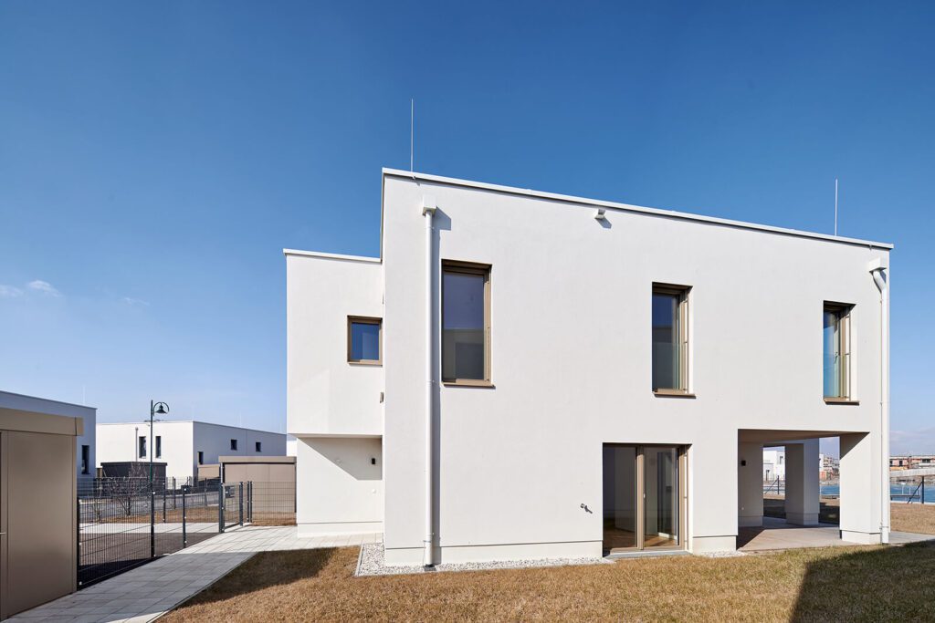Einfamilienhaus Morgentau am See kaufen: Ihr Traumhaus am Sonnenweiher in Grafenwörth, Niederösterreich, nahe Wien, für ein idyllisches Leben am Wasser.