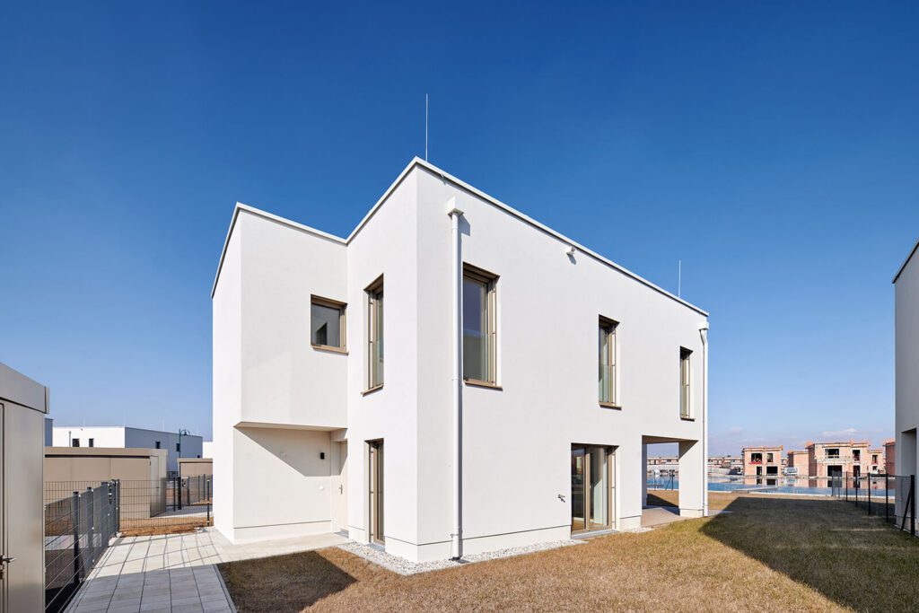 Einfamilienhaus Morgentau am See kaufen: Ihr Traumhaus am Sonnenweiher in Grafenwörth, Niederösterreich, nahe Wien, für ein idyllisches Leben am Wasser.