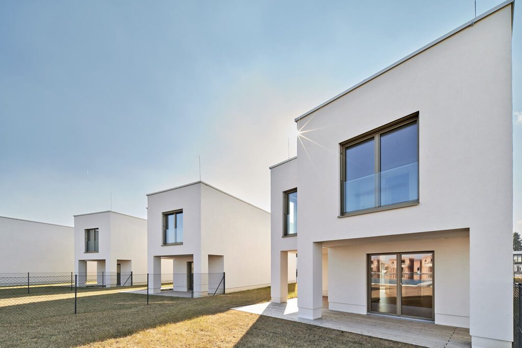 Einfamilienhaus Morgentau am See kaufen: Ihr Traumhaus am Sonnenweiher in Grafenwörth, Niederösterreich, nahe Wien, für ein idyllisches Leben am Wasser.