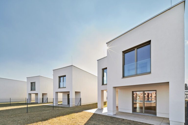 Einfamilienhaus Morgentau am See kaufen: Ihr Traumhaus am Sonnenweiher in Grafenwörth, Niederösterreich, nahe Wien, für ein idyllisches Leben am Wasser.
