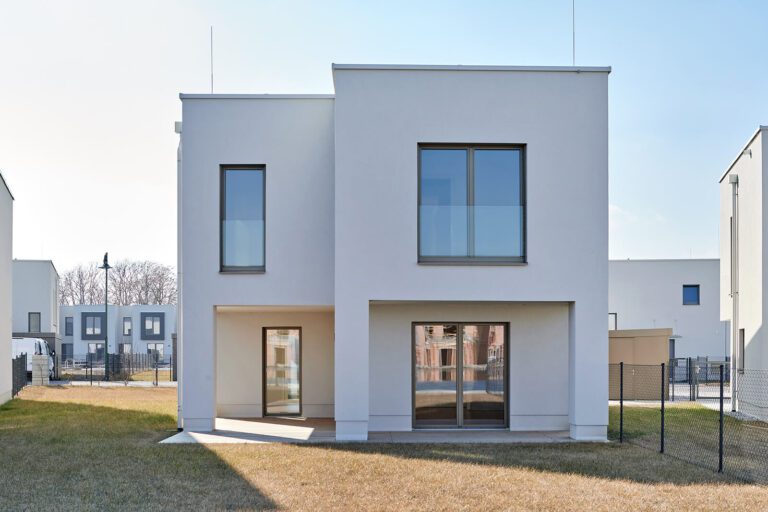 Einfamilienhaus Morgentau am See kaufen: Ihr Traumhaus am Sonnenweiher in Grafenwörth, Niederösterreich, nahe Wien, für ein idyllisches Leben am Wasser.
