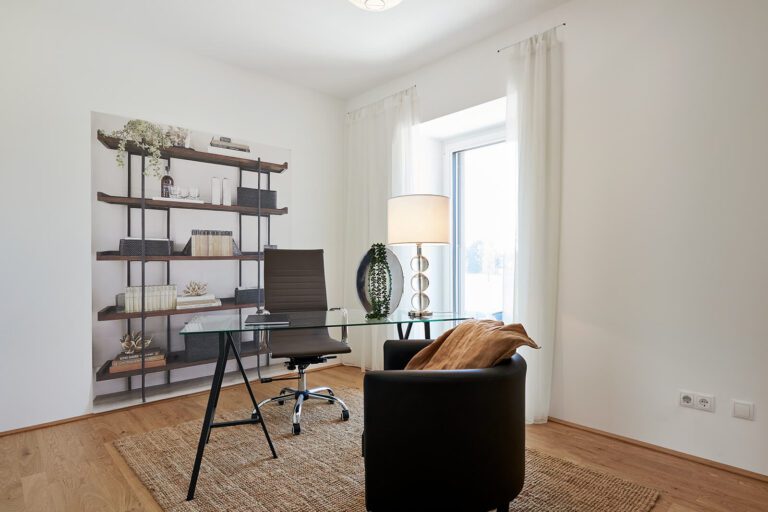 Reihenhaus Wolkenspiel am See: Ihr idyllisches Zuhause am Sonnenweiher in Grafenwörth, Niederösterreich, nahe Wien – ein perfekter Ort, um die Schönheit der Natur und das Spiel der Wolken über dem Wasser zu genießen.